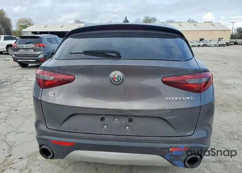 2018 Alfa Romeo Stelvio z USA, uszkodzony, nr VIN ZASFAKAN0J7B77774